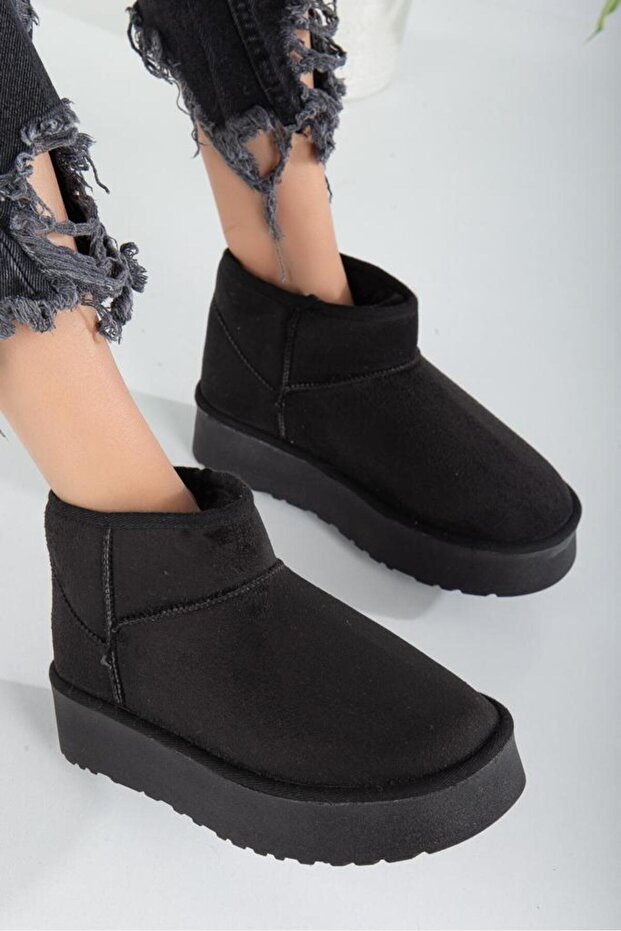 WOMEN'S ULTRA MINI THICK SOLE FUR INSIDE BLACK FLAT SOLE BOOTS