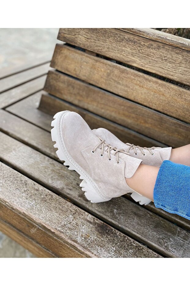 Süet Kadın Bot - 2