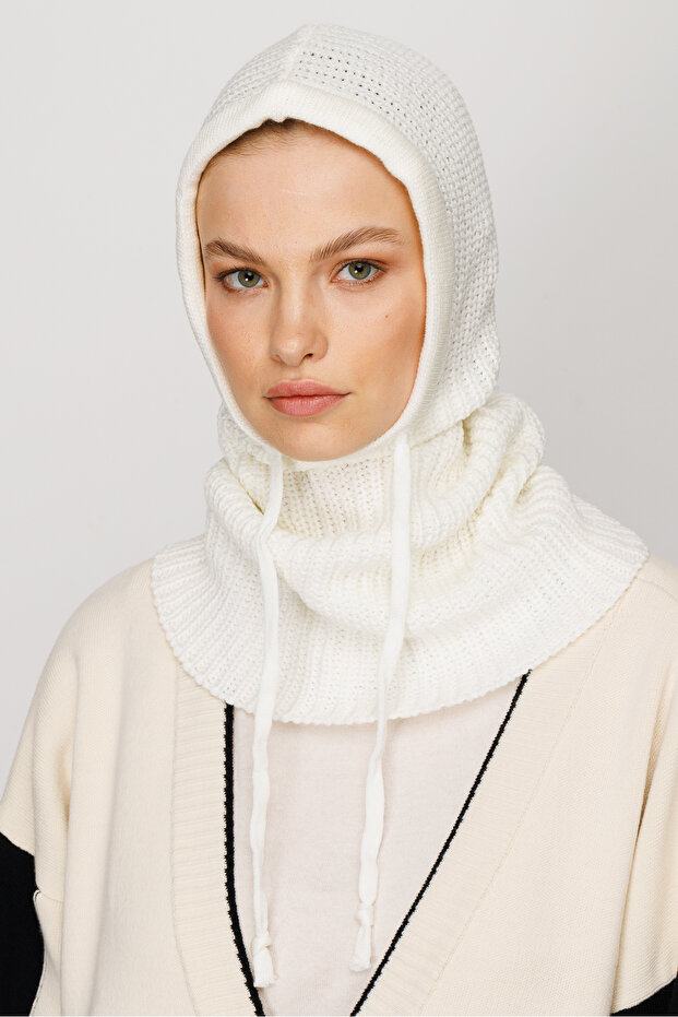 Ekru Balaclava Triko Başlık - 1