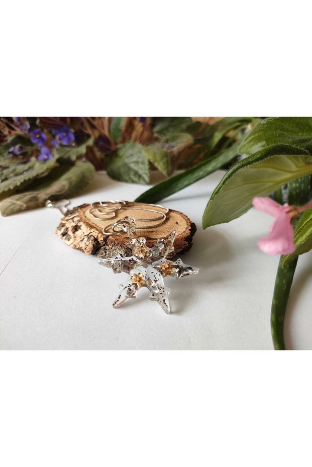 Epoxy Necklace Crystal Snowflake Special Occasion Gift Special Design Epoxy Necklace