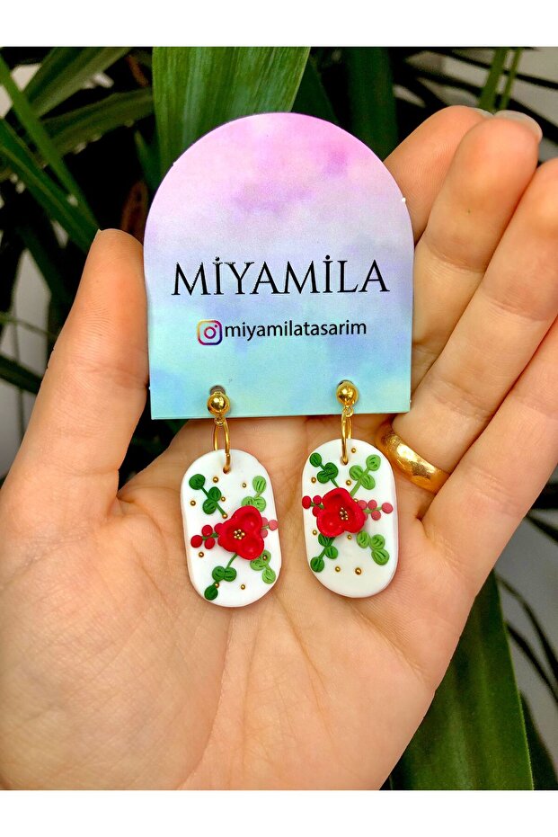 Red Minimal Floral Gold Heeled Oval White Earrings