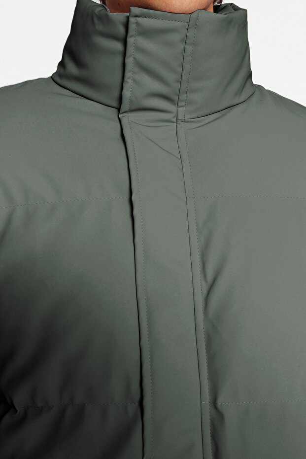 Haki Oversize Fit Dik Yaka Kışlık Şişme Mont TMNAW24MO00012 - 6