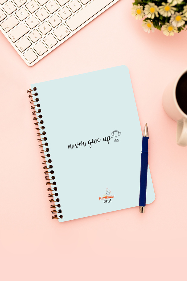 دفتر ملاحظات مبطن بتصميم "لا تقدم أبدًا" مقاس 14*19