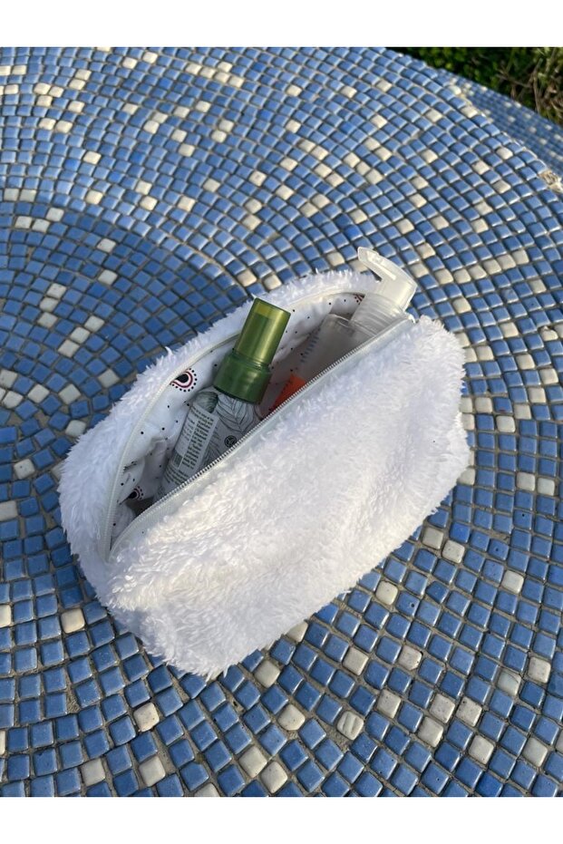 حقيبة مكياج قطيفة - 2