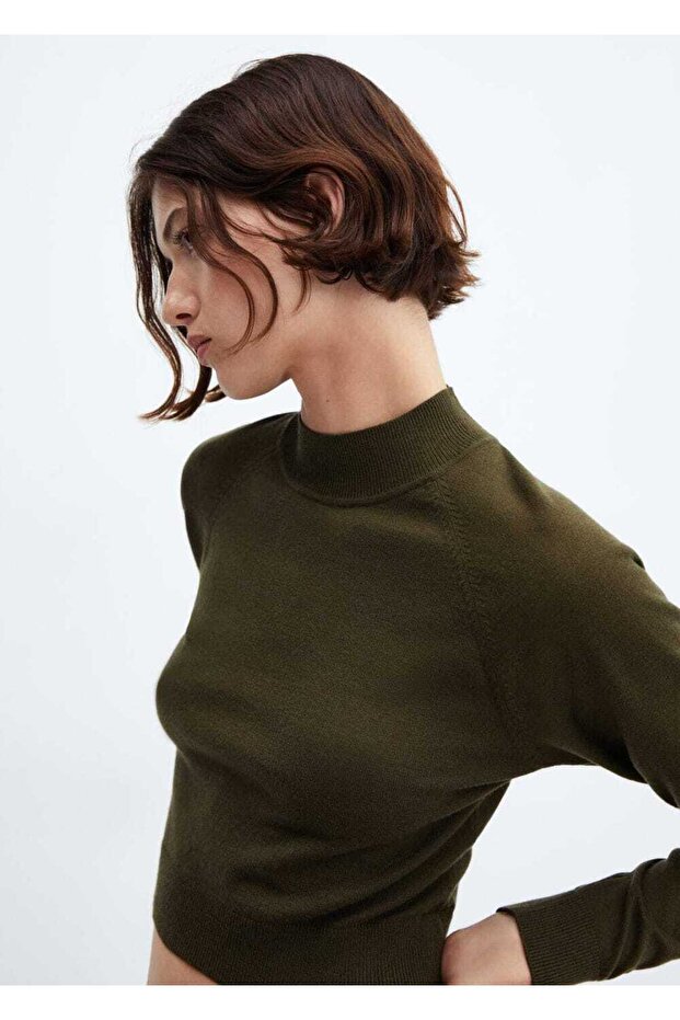 Kurzer Pullover mit Perkins-Kragen - 5