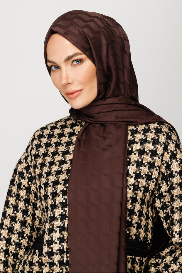 Wave Pattern Silky Jacquard Shawl - 2