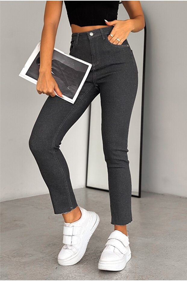 Gray High Waist Cut-Out Slim Fit Mom Jean