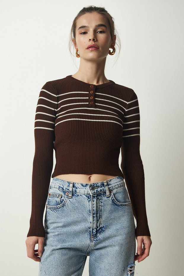 Women's Brown Cream Buttoned Collar Ribbed Crop Knitwear Blouse NF00077