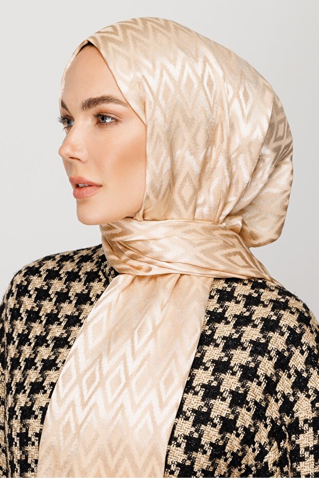 Tile Pattern Shiny Jacquard Shawl - 4