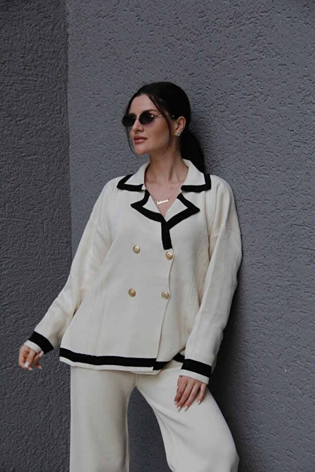 Beige Cream Standard Size(Oversized) Gold Double-Breasted Four-Button Cardigan Pants Acrylic Knit Set