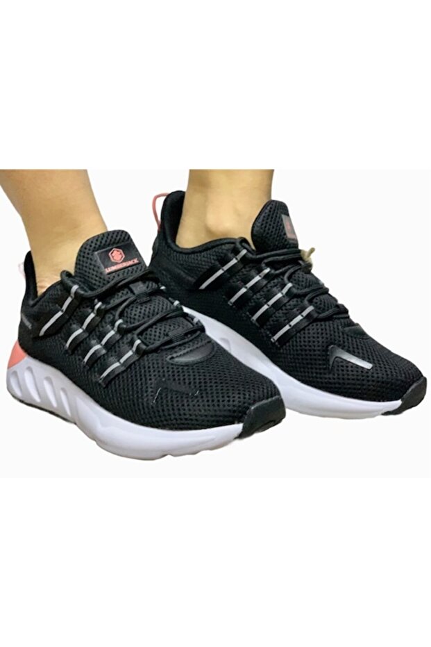 Black Thick Sole Women's Sneakers - Color Cinnamon Sword