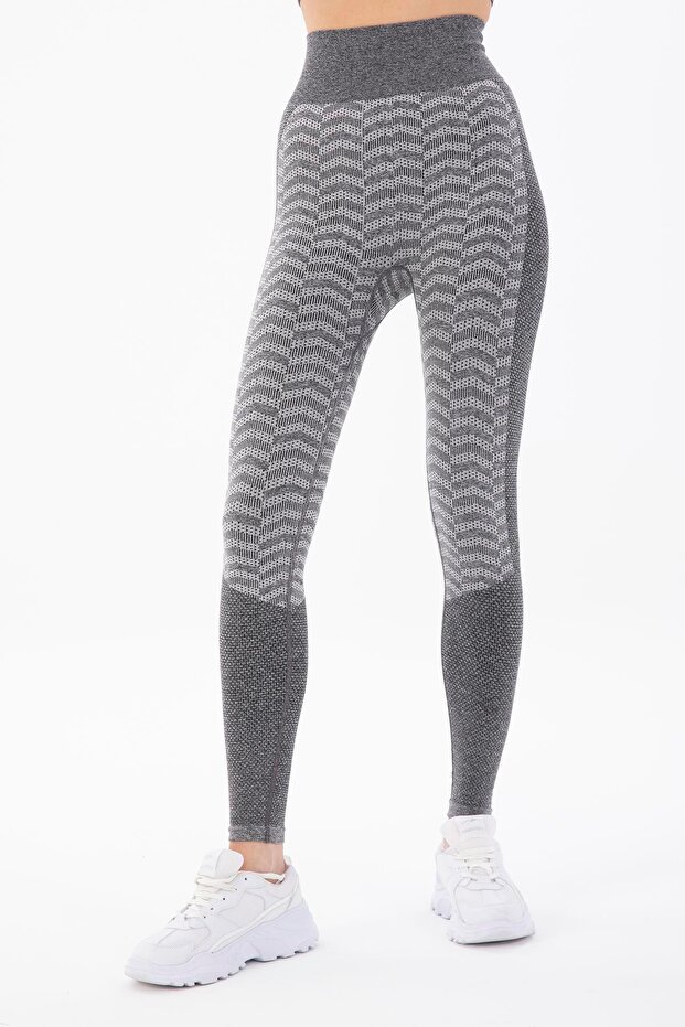 Seamless Women's Black Tights 812117