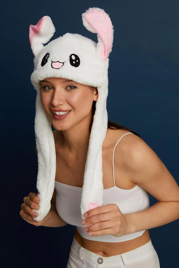 Plush Rabbit Hat That Moves Ears - 2
