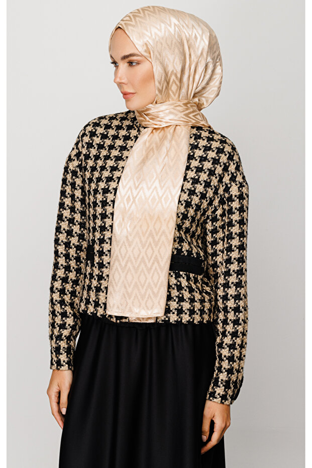 Tile Pattern Shiny Jacquard Shawl - 5