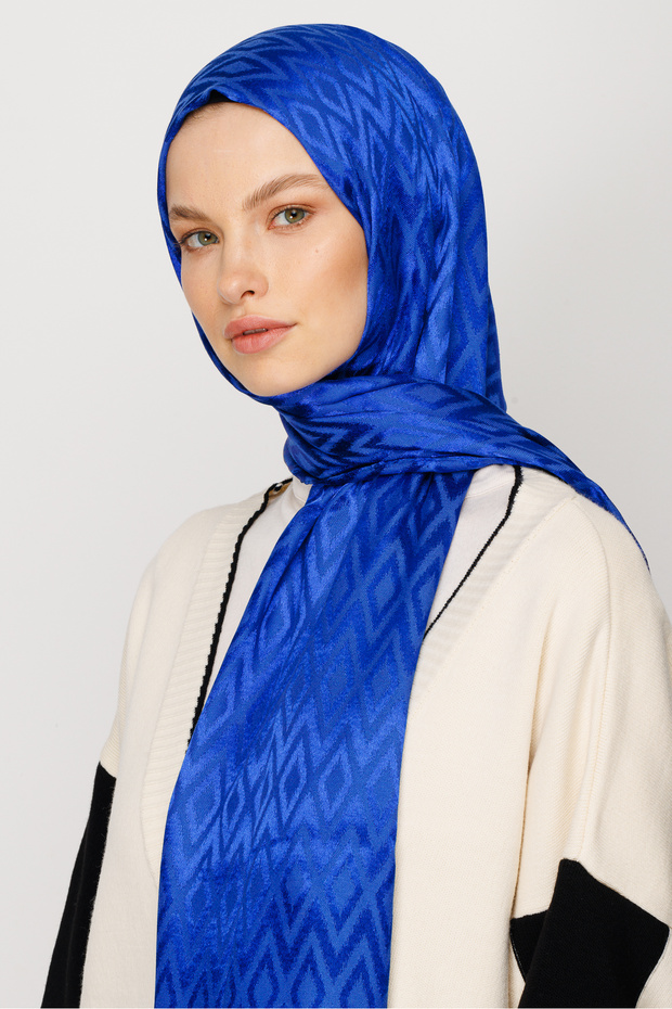 Tile Pattern Shiny Jacquard Shawl - 3