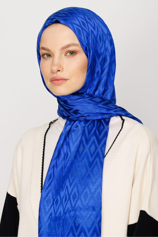 Tile Pattern Shiny Jacquard Shawl - 1