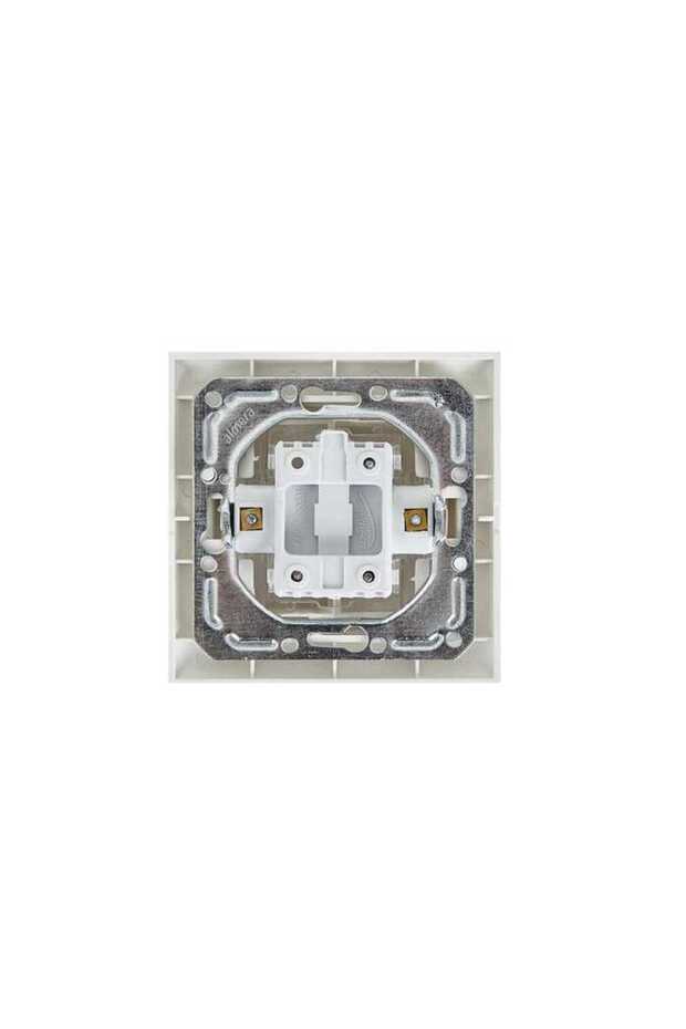 ألميرا وايت كوموتاتور - 2