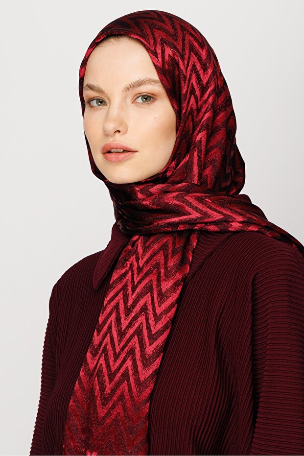 Zigzag Pattern Shiny Jacquard Shawl - 4