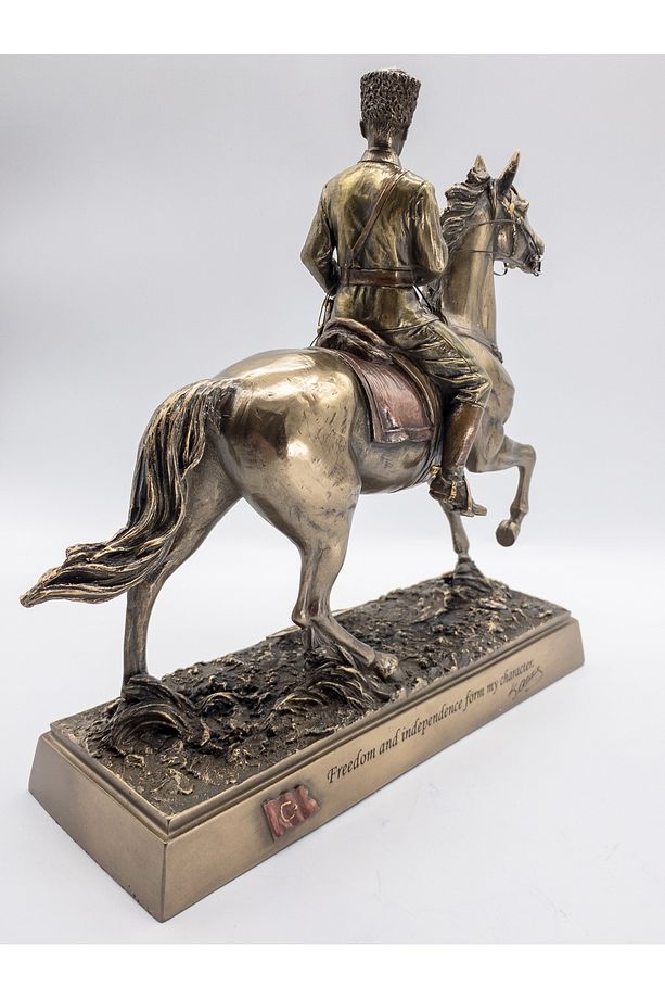 Veronese At Üzerinde Atatürk Figürü, Bronz El Boyaması, Dekoratif Heykel 28,5x9,5x26,5 cm - 3