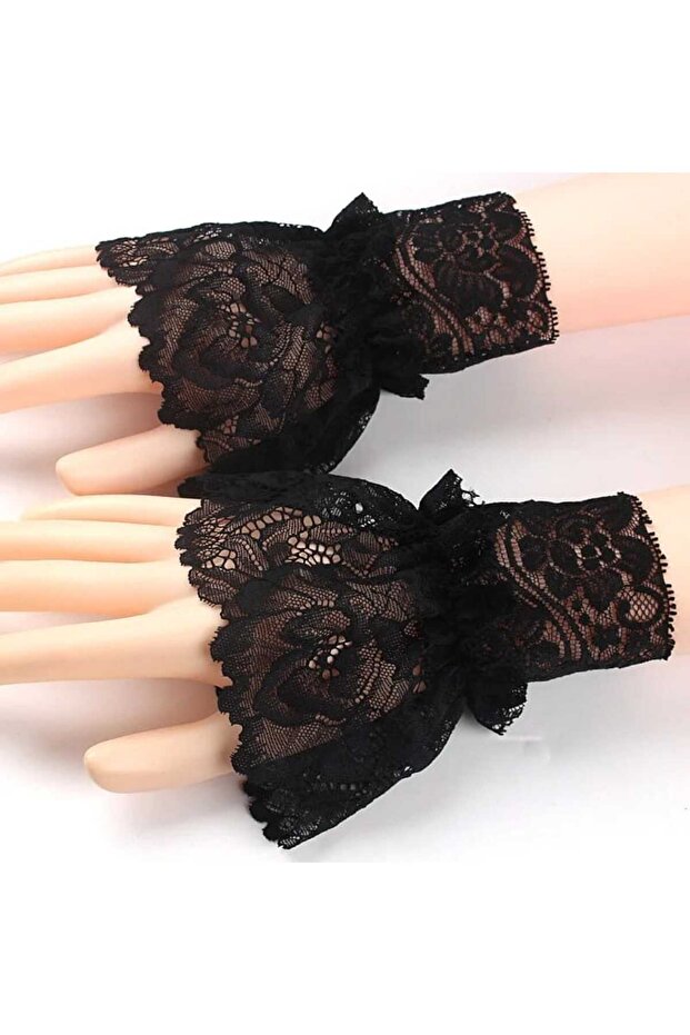Lace detailed gloves
