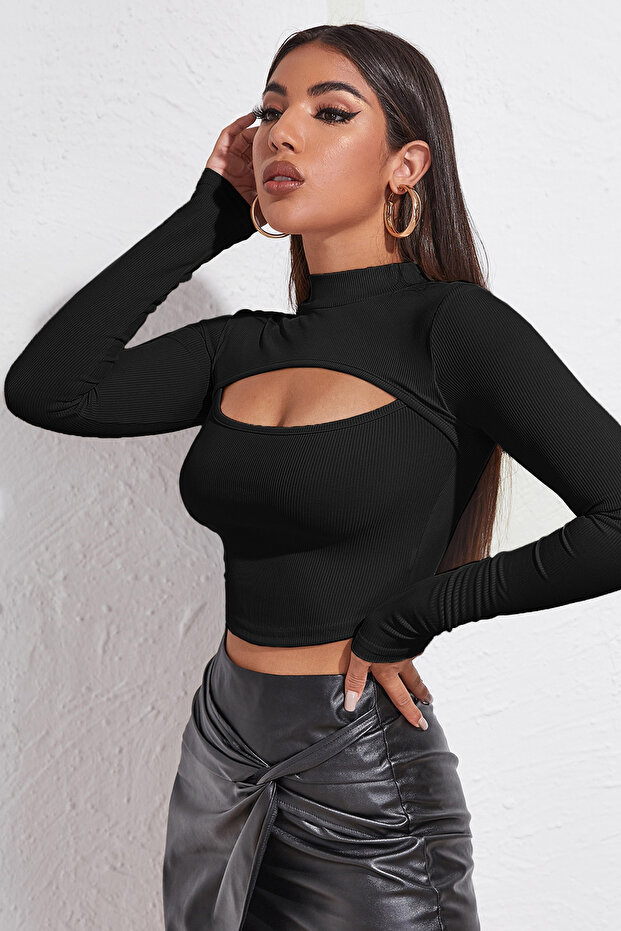 Kadın Siyah Göğüs Dekolteli Uzun Kollu Cut Out Crop Top Bluz - 5
