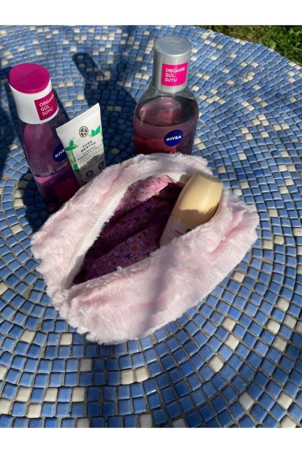 حقيبة مكياج وردية منتفخة - 3