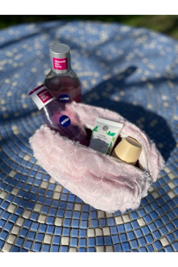 حقيبة مكياج وردية منتفخة - 4