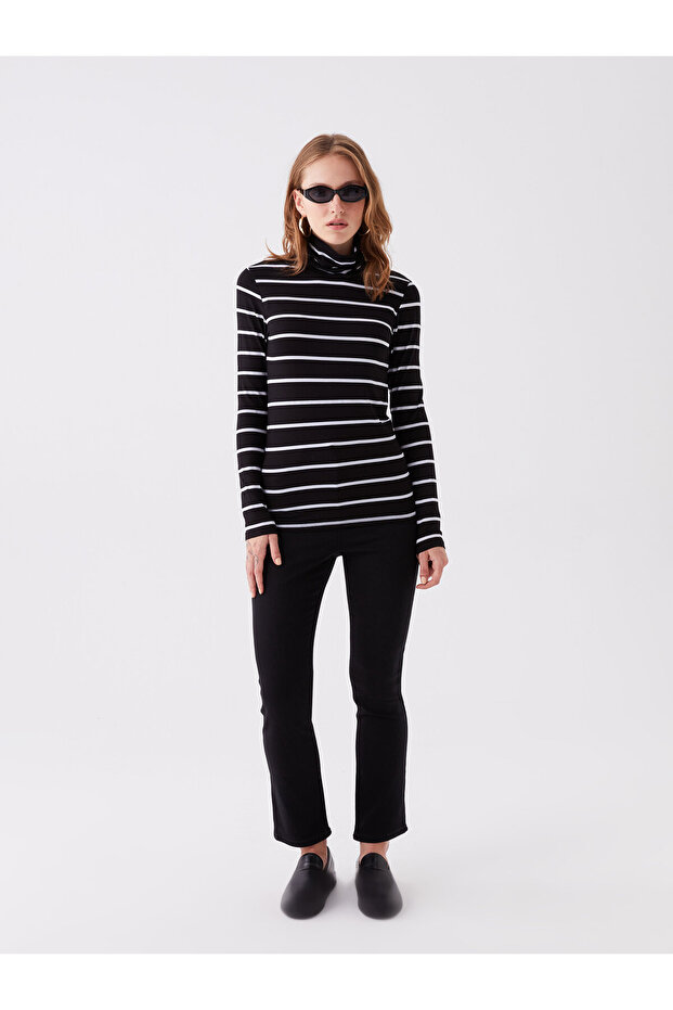 Turtleneck csíkos, hosszú ujjú női blúz - 3