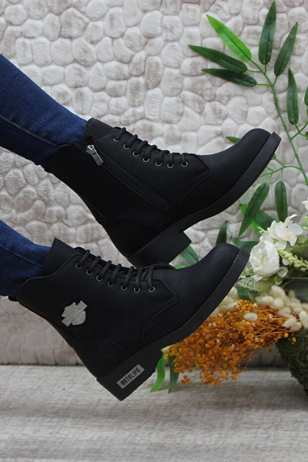 4250 Buckle Detailed Comfortable Warm Lining Non-Slip Sole Women's Boots