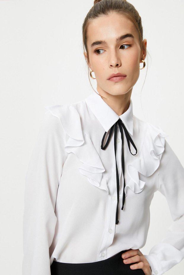 Women's Off White Shirt