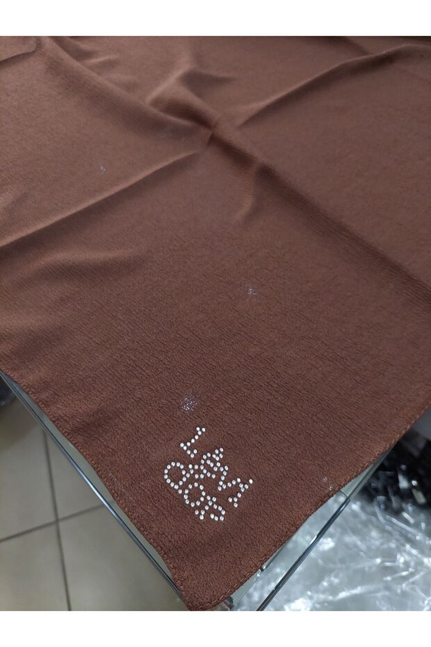 وشاح مربع من Liva - 2