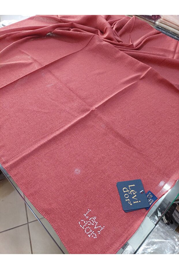 وشاح مربع من Liva - 2