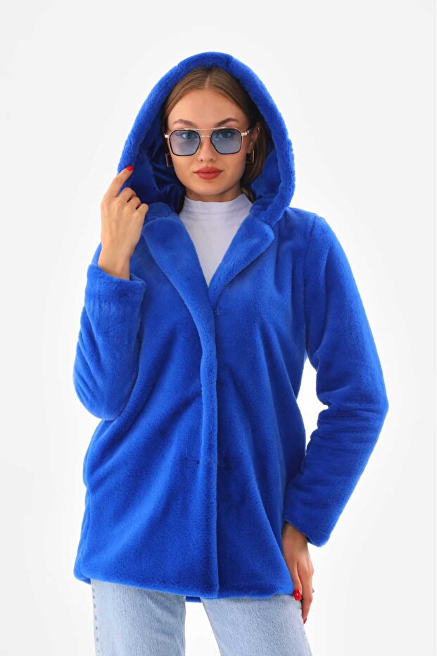 سترة بغطاء للرأس من فرو الأرنب - 1