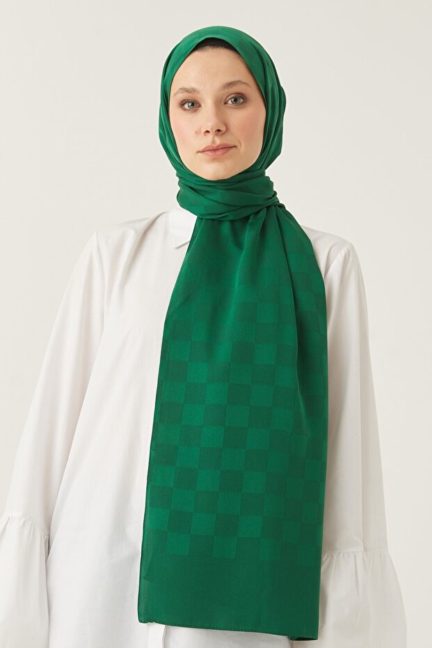 Checkerboard Pattern Shawl - 2