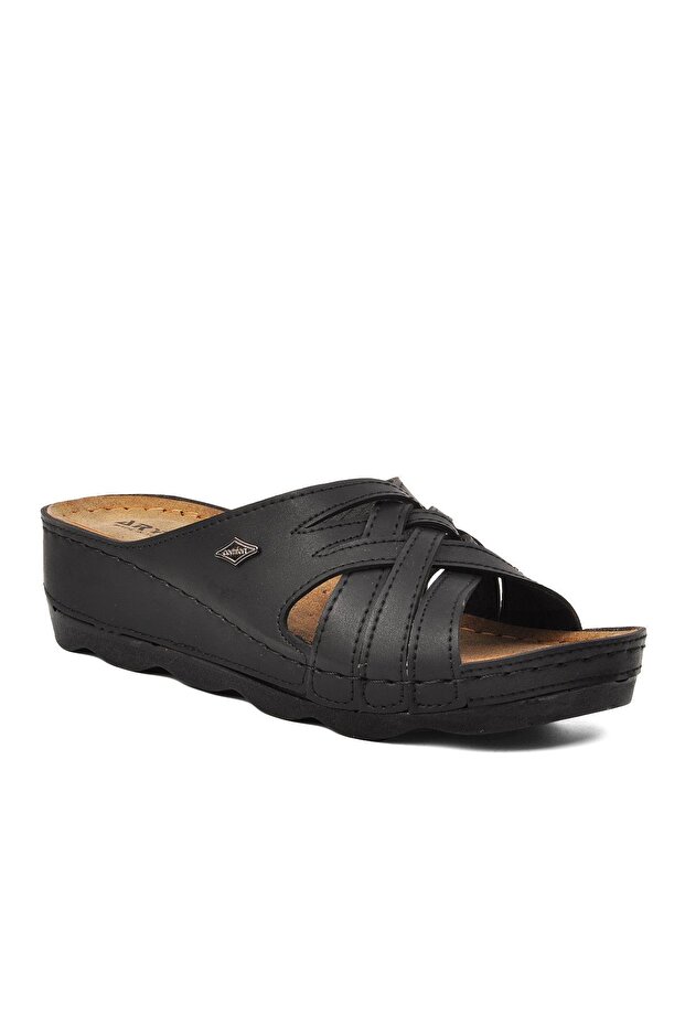37-449 Black Women's Wedge Heel Slippers
