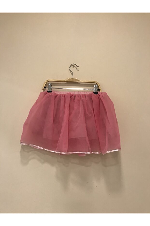 Devojčica, roza suknja 9286 - 2