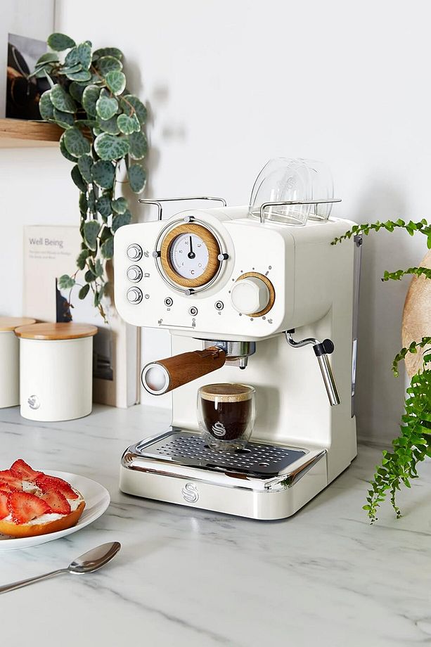 Swan SK22110BLUN Nordic Espresso Kahve Makinesi, Süt Köpürtücülü 1.2L - 2