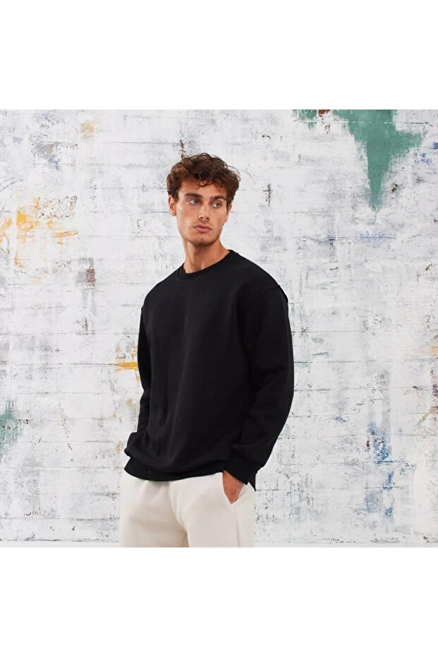 سويت شيرت رجالي سادة أساسي كبير الحجم بياقة دائرية - 1