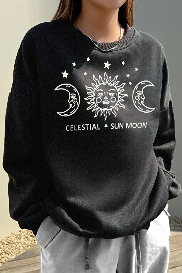 Moon Printed Black Sweatshirt