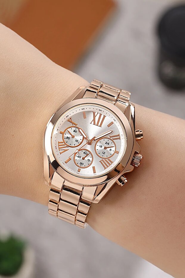 Stylish Women's Wristwatch with Roman Numerals