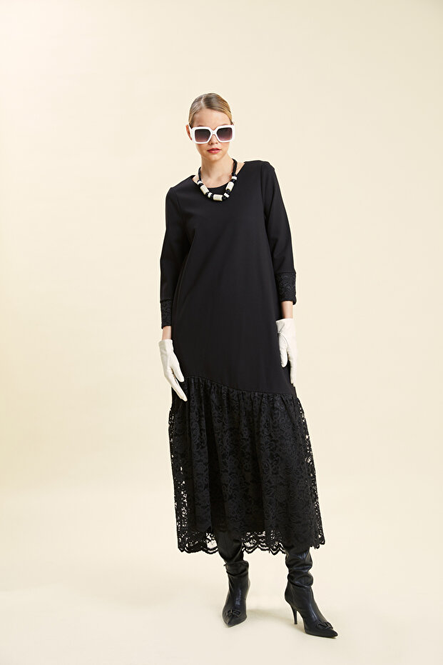 Dantel Detaylı Elbise - 1