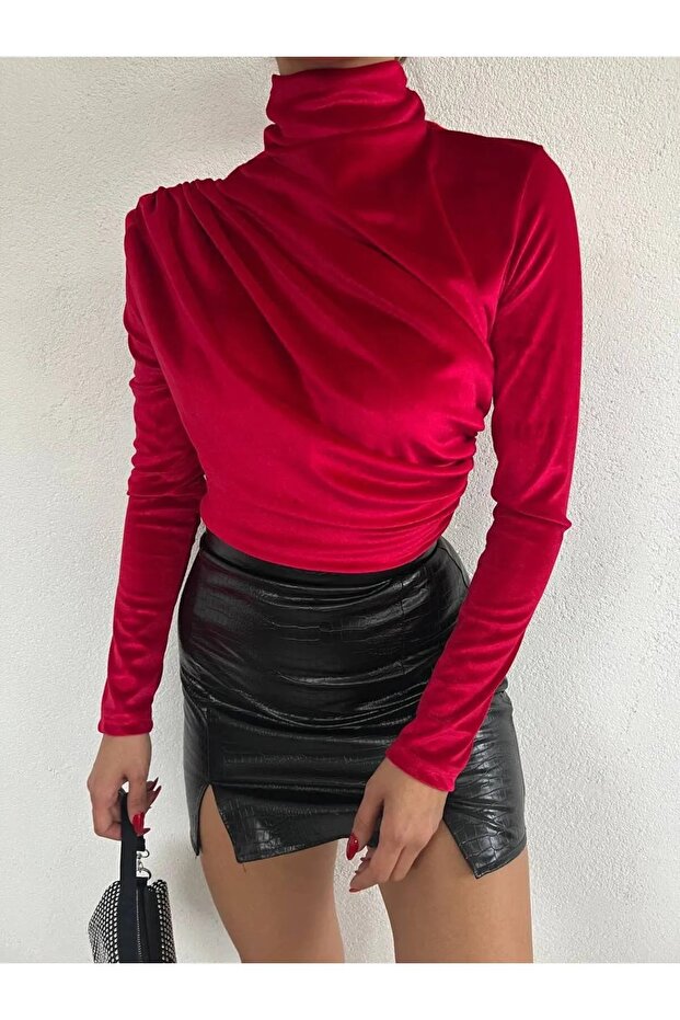 Women's Gathered Velvet Blouse