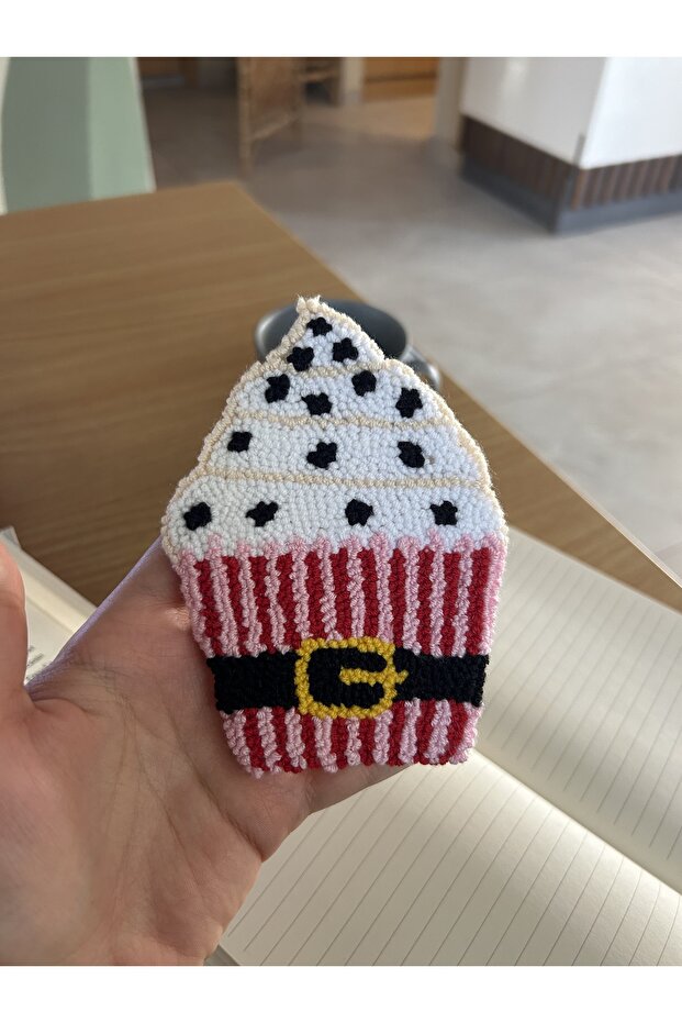 Cute Cupcake Punch Embroidered Cup Pad, Christmas New Year Gift