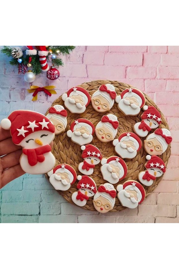 New Year's Special Santa Claus Christmas Mother and Snowman Boutique Cookies - 20 Pieces