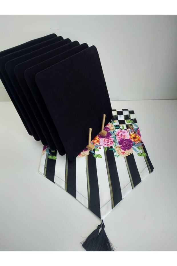 Placemat Set 6 Black Square Plates, Checkered (Mackenzie Flower Pattern) Runner.
