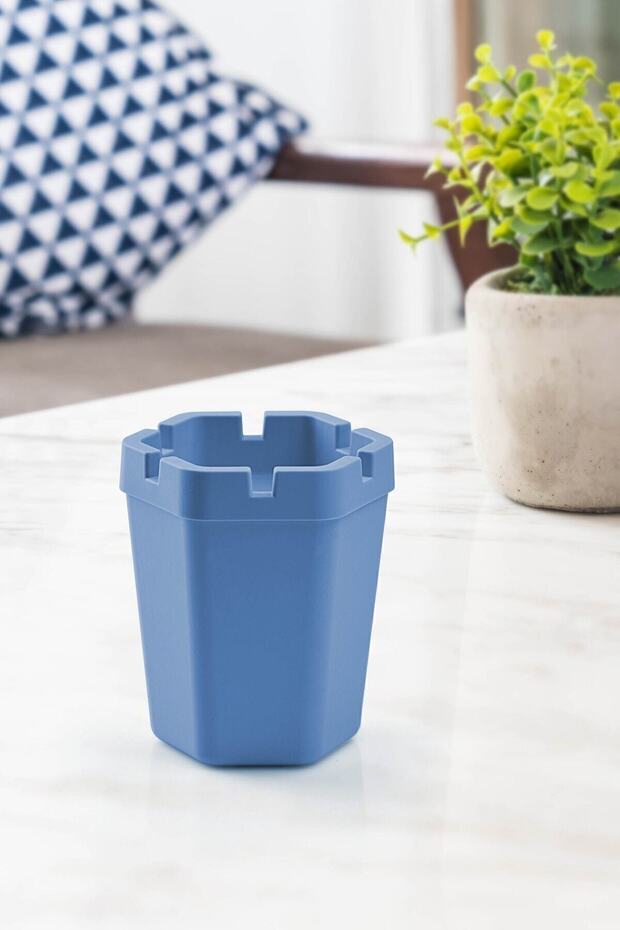 منفضة سجائر بلاستيكية غير معطرة - 1