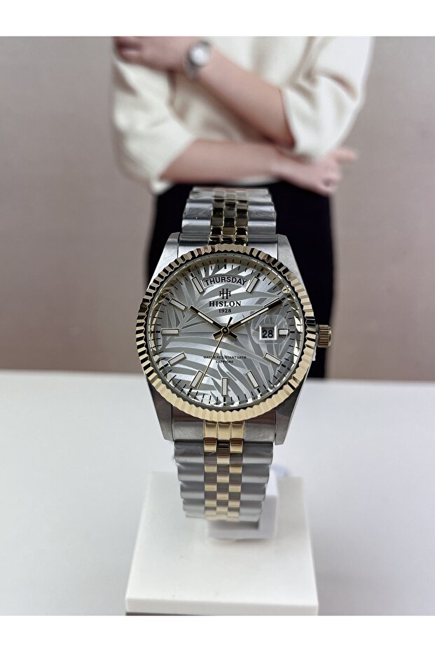 WOMEN'S WRISTWATCH EMBROIDERY DIAL 5 ATM WATERPROOF