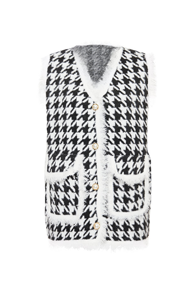 Sleeveless jacket - 3