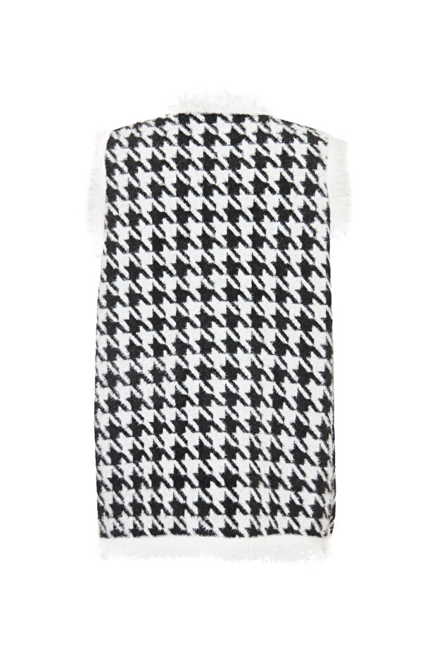 Sleeveless jacket - 2