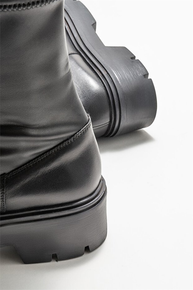 Siyah Kadın Günlük Bot - 4